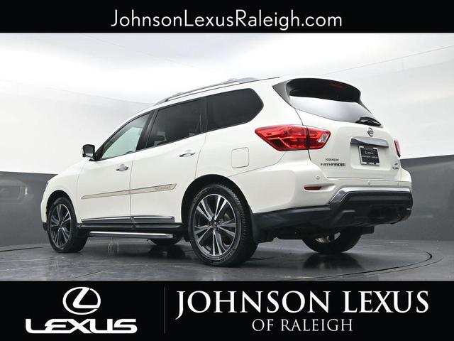 Photo of 2019 Pearl White Tricoat Nissan Pathfinder