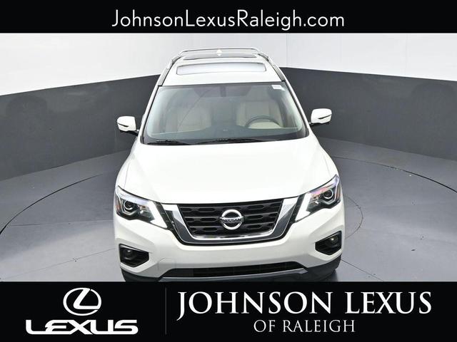 Photo of 2019 Pearl White Tricoat Nissan Pathfinder