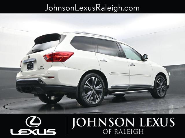 Photo of 2019 Pearl White Tricoat Nissan Pathfinder