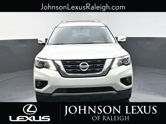 Photo of 2019 Pearl White Tricoat Nissan Pathfinder