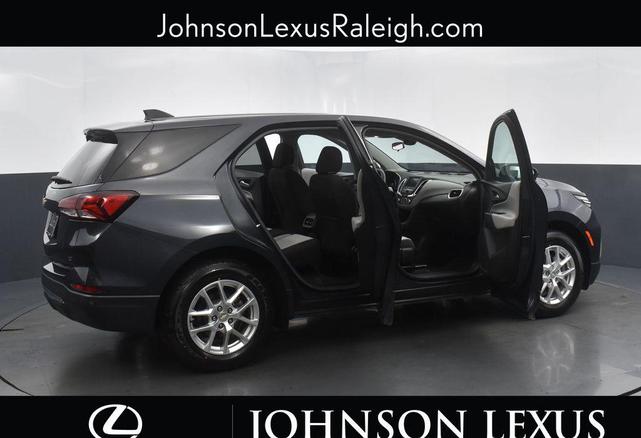 Photo of 2022 Iron Gray Metallic Chevrolet Equinox