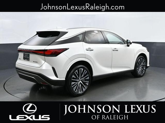 Photo of 2023 Eminent White Pearl Lexus RX 350