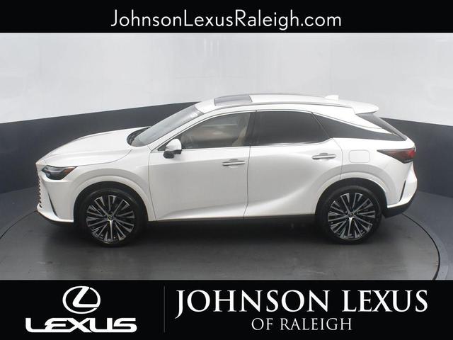 Photo of 2023 Eminent White Pearl Lexus RX 350