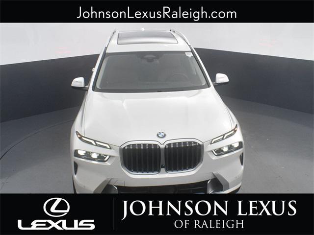 2023 BMW X7