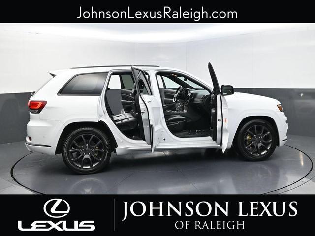 Photo of 2021 Bright White Clearcoat Jeep Grand Cherokee