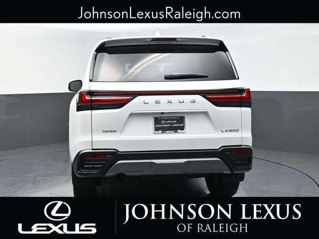 Photo of 2025 Eminent White Pearl Lexus LX 600