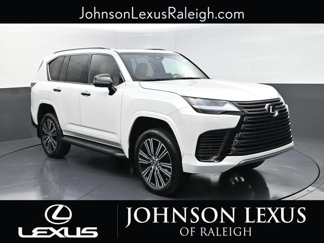 Photo of 2025 Eminent White Pearl Lexus LX 600
