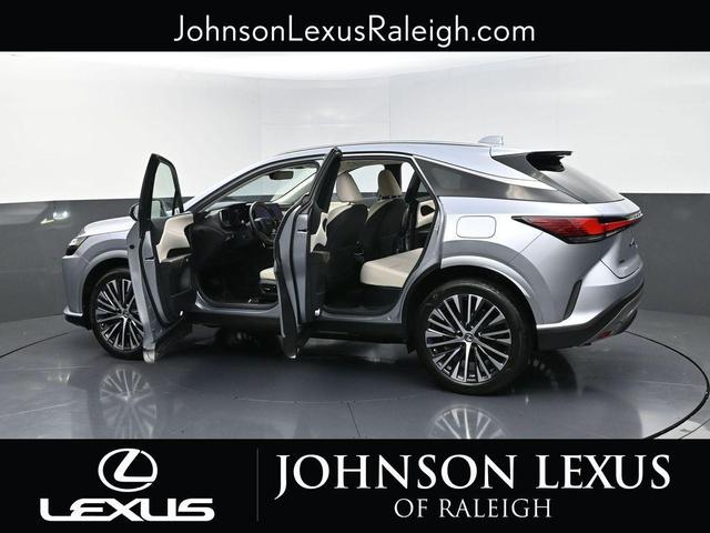 Photo of 2023 Iridium Lexus RX 350