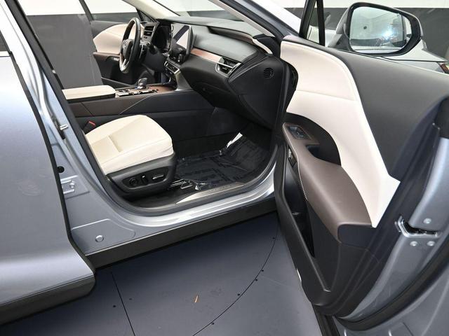 Photo of 2023 Iridium Lexus RX 350