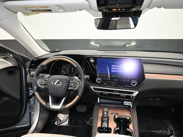 Photo of 2023 Iridium Lexus RX 350