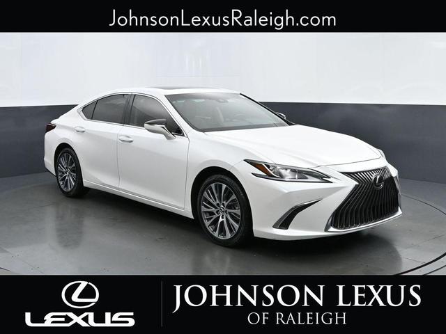 Photo of 2021 Eminent White Pearl Lexus ES 350