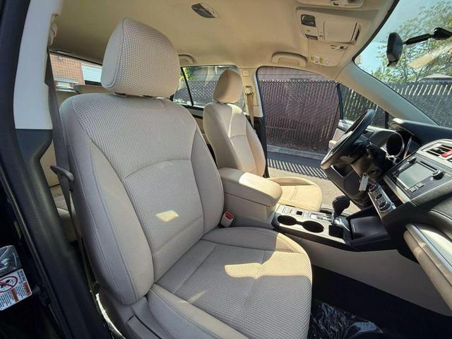 Photo of 2017 Crystal Black Silica Subaru Outback