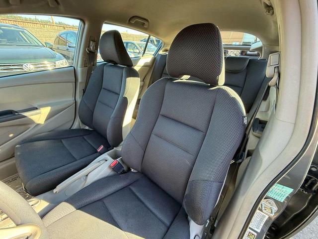 Photo of 2010 Polished Metal Metallic Honda Insight