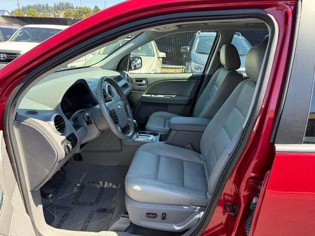 Photo of 2006 Redfire Clearcoat Metallic Ford Freestyle