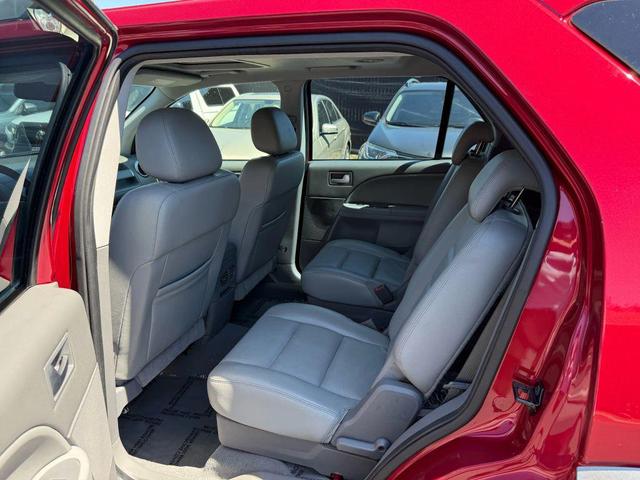Photo of 2006 Redfire Clearcoat Metallic Ford Freestyle
