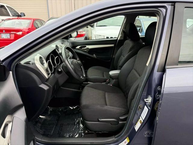 Photo of 2009 Blue Pontiac Vibe