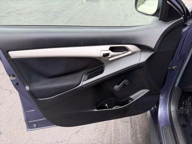 Photo of 2009 Blue Pontiac Vibe