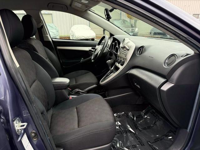 Photo of 2009 Blue Pontiac Vibe