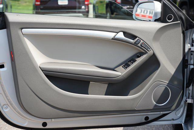 Photo of 2012 Ice Silver Metallic Audi A5