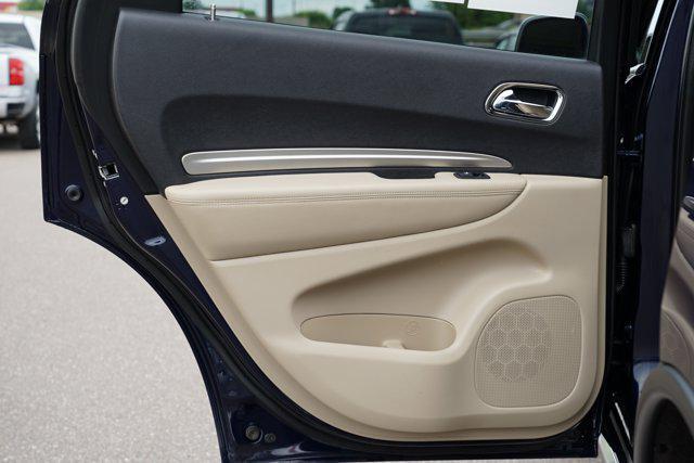 Photo of 2017 Blu By You Pearlcoat Dodge Durango