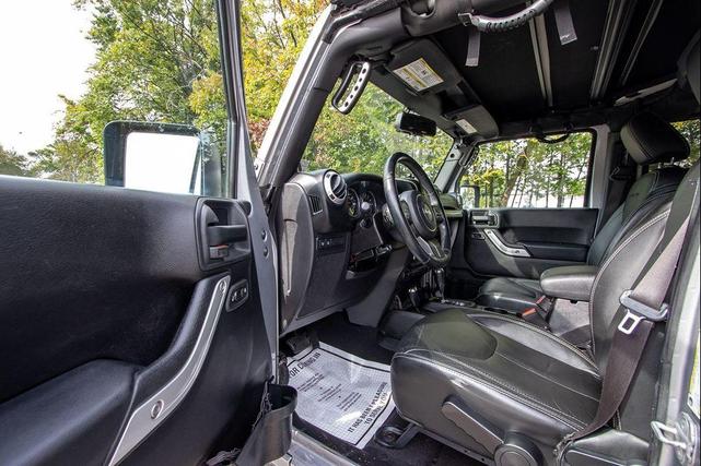 Photo of 2013 Billet Metallic Clearcoat Jeep Wrangler Unlimited