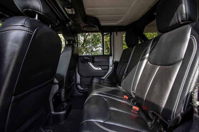 Photo of 2013 Billet Metallic Clearcoat Jeep Wrangler Unlimited