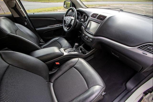Photo of 2018 Vice White Dodge Journey