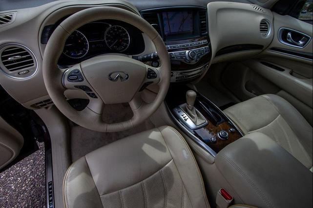 Photo of 2014 Midnight Garnet INFINITI QX60 Hybrid