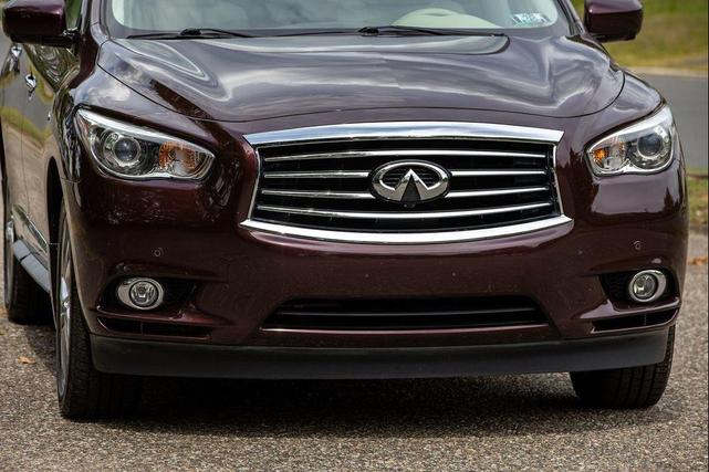 Photo of 2014 Midnight Garnet INFINITI QX60 Hybrid