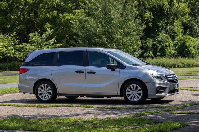 Photo of 2020 Lunar Silver Metallic Honda Odyssey