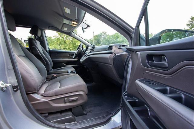 Photo of 2020 Lunar Silver Metallic Honda Odyssey