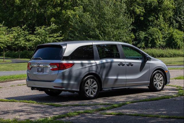 Photo of 2020 Lunar Silver Metallic Honda Odyssey