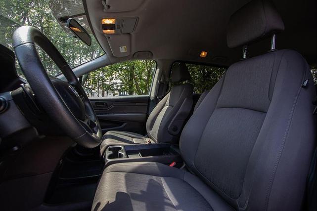 Photo of 2020 Lunar Silver Metallic Honda Odyssey