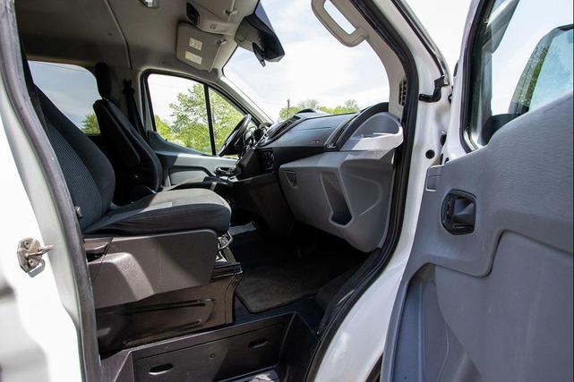 Photo of 2017 Oxford White Ford Transit-350