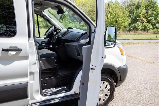 Photo of 2017 Oxford White Ford Transit-350