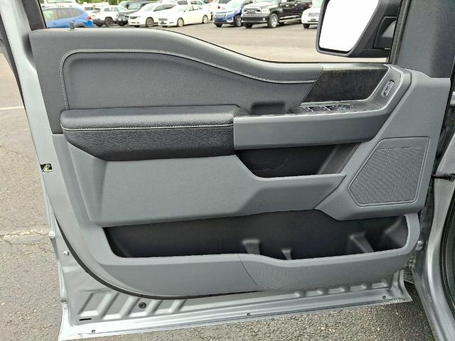 Photo of 2023 Iconic Silver Metallic Ford F-150