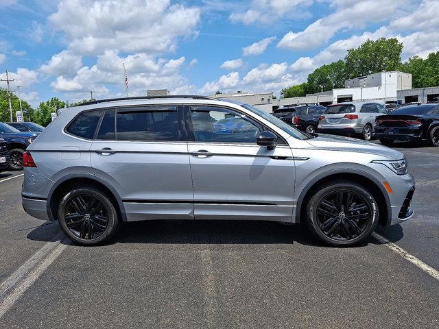 Photo of 2022 Pyrite Silver Metallic Volkswagen Tiguan