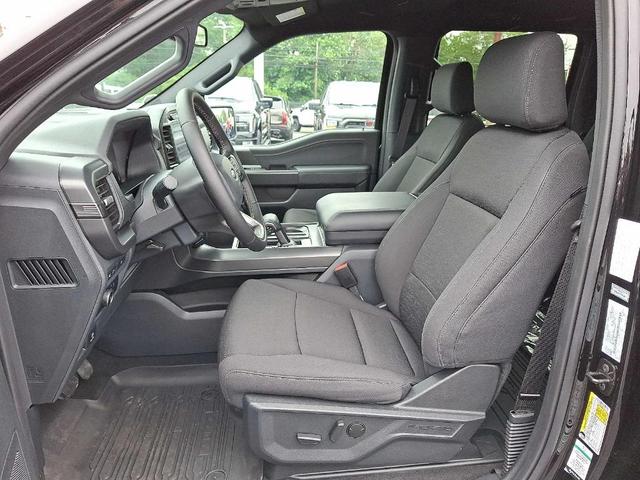 Photo of 2024 Agate Black Metallic Ford F-150