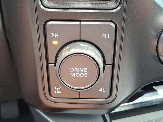 Photo of 2023 Antimatter Blue Metallic Ford F-250