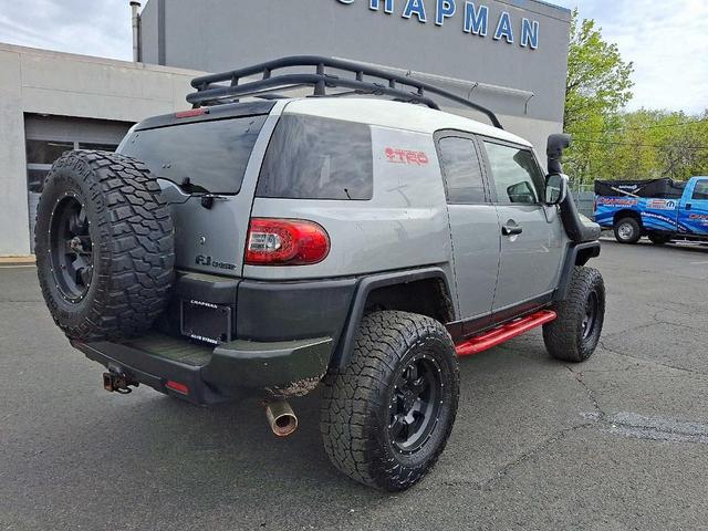 Photo of 2010 Silver Fresco Metallic Toyota FJ Cruiser