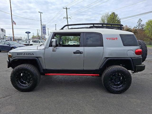 Photo of 2010 Silver Fresco Metallic Toyota FJ Cruiser