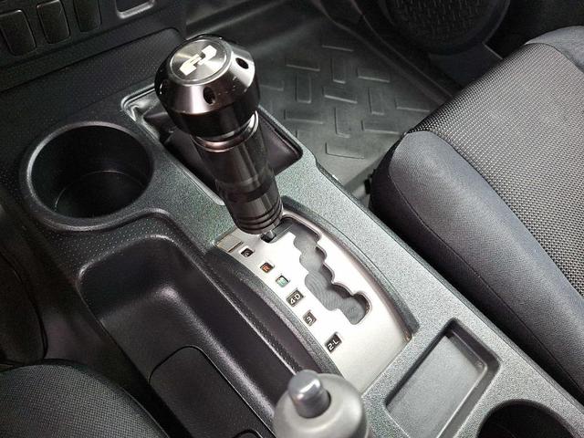 Photo of 2010 Silver Fresco Metallic Toyota FJ Cruiser