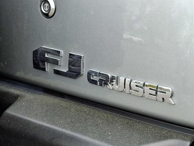 Photo of 2010 Silver Fresco Metallic Toyota FJ Cruiser