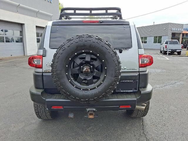 Photo of 2010 Silver Fresco Metallic Toyota FJ Cruiser