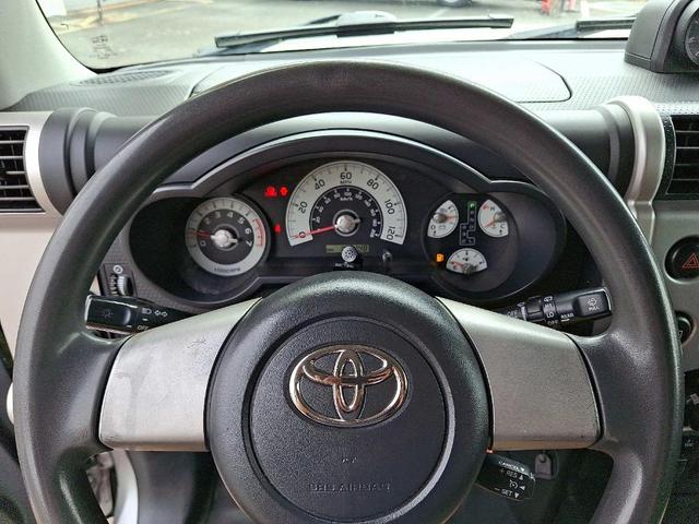Photo of 2010 Silver Fresco Metallic Toyota FJ Cruiser