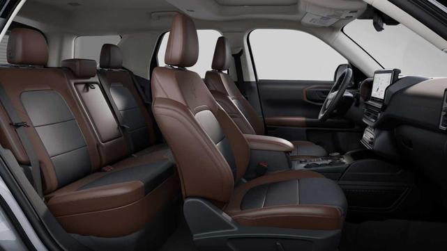 Photo of 2025 Oxford White Ford Bronco Sport