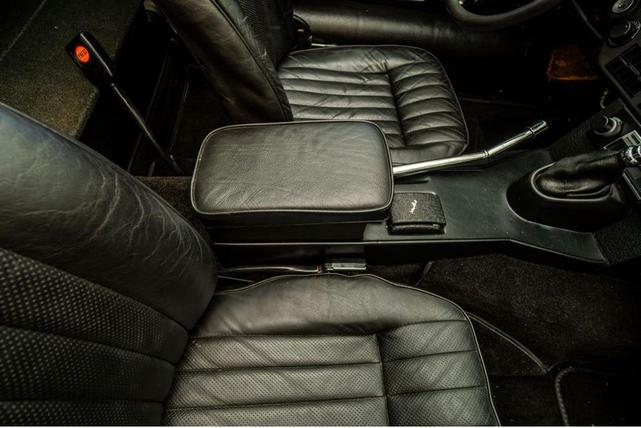 Photo of 1974 Yellow Jaguar XKE