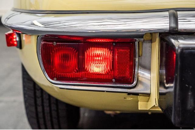 Photo of 1974 Yellow Jaguar XKE