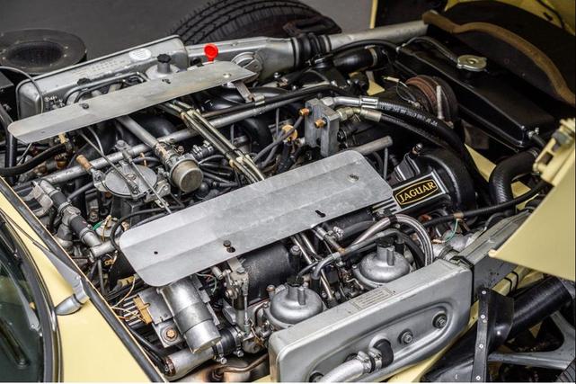 Photo of 1974 Yellow Jaguar XKE