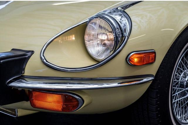 Photo of 1974 Yellow Jaguar XKE